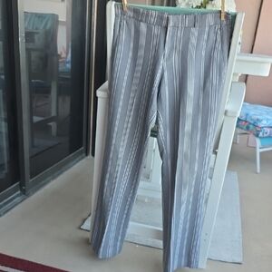Banana Republic Womens Preppy Wht Pin Stripped Gray Pant. Pockets